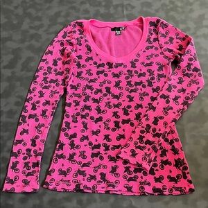 Fox Hot Pink Ribbed Long Sleeve Top with Black Logo Tag